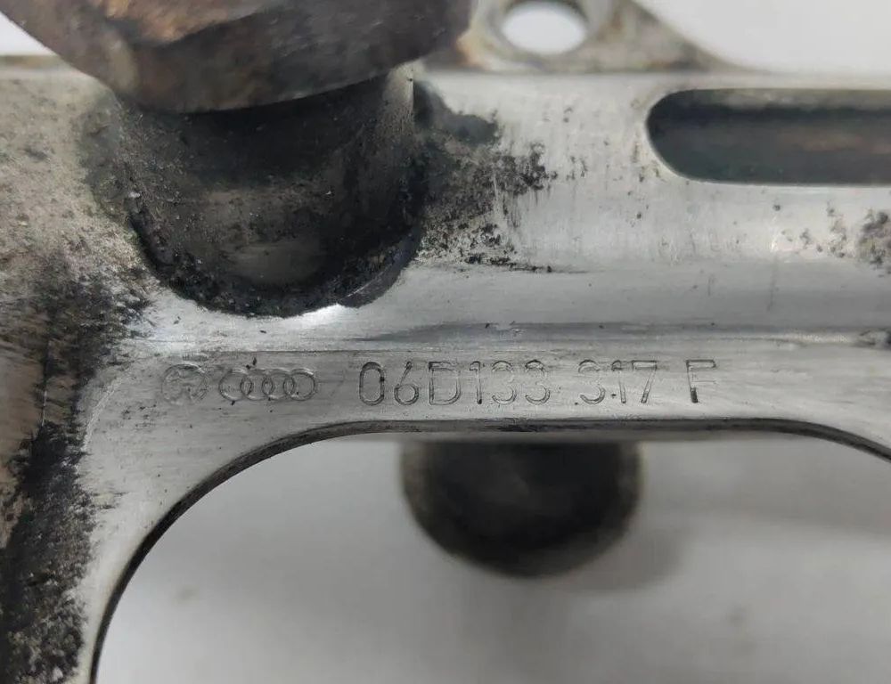 VOLKSWAGEN Passat B7 (2010-2015) Brændstofskinne 06D133317F 31900768