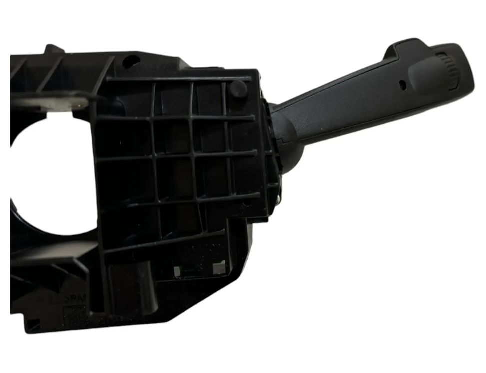 VOLVO V50 1 generation (2003-2012) Indikatorviskerarmkontakt 17G5211,P31313108 29958594