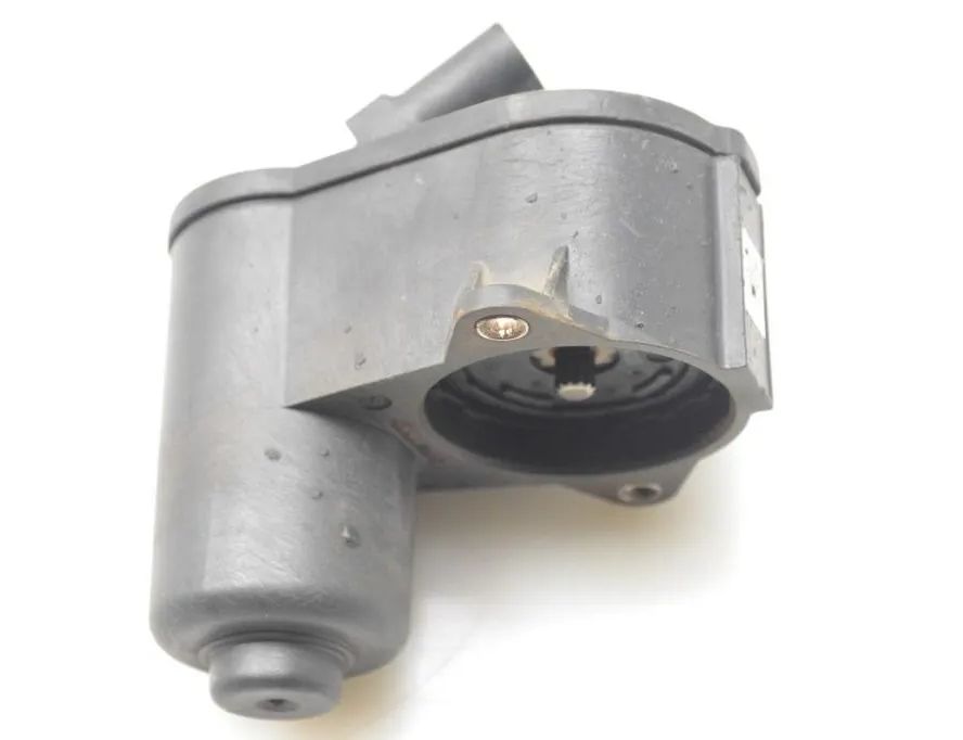 VOLKSWAGEN Passat B6 (2005-2010) Håndbremse motor 32332267 32578161