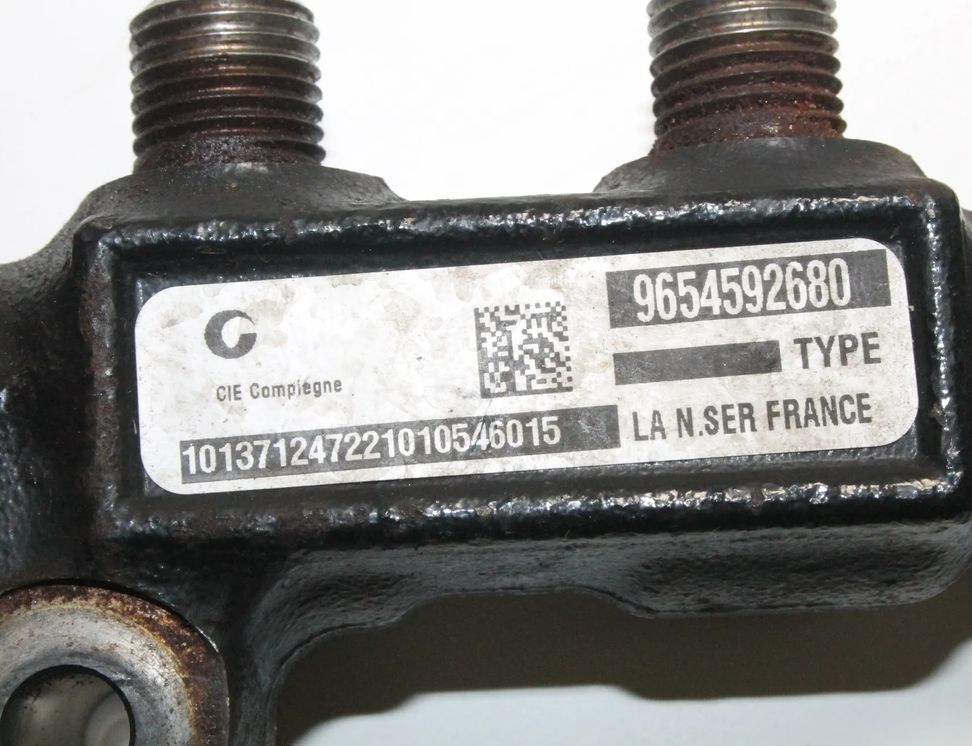 PEUGEOT 308 T7 (2007-2015) Brændstofskinne 9654592680 11184756