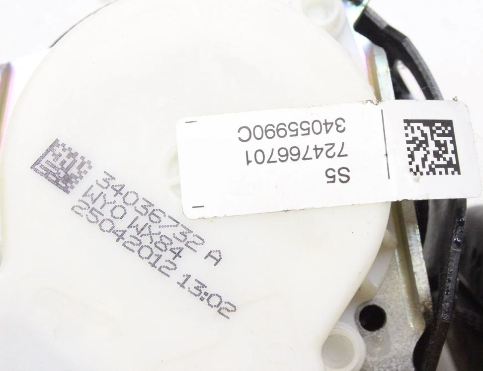 BMW 6 Series F06/F12/F13 (2010-2018) Bagerste sikkerhedssele i midten 34036732A 24152919