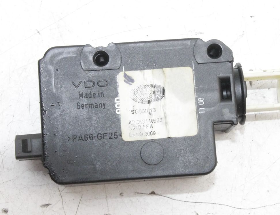 LAND ROVER Range Rover Sport 1 generation (2005-2013) Lås til brændstoftankdæksel FSG500013 25371209