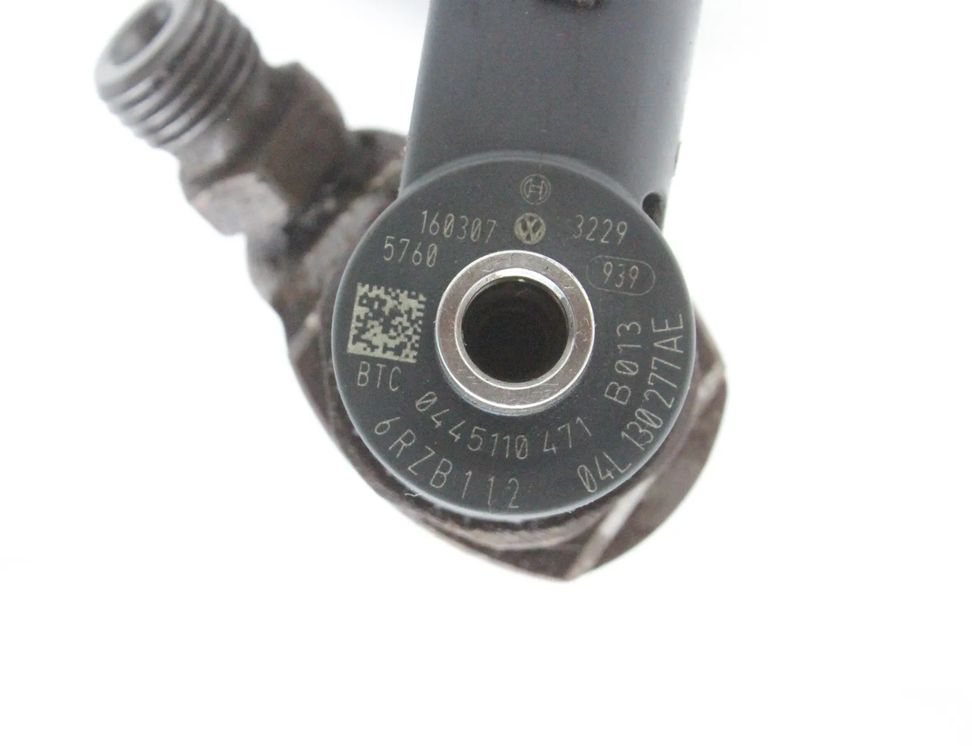 AUDI A4 B9/8W (2015-2024) Brændstofinjektor 04L130277AE,0445110471 29637634