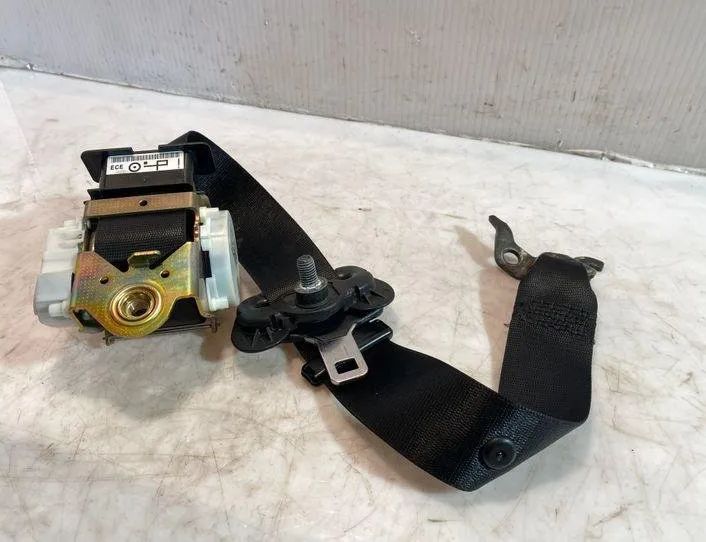 BMW 3 Series E90/E91/E92/E93 (2004-2013) Venstre forreste sikkerhedssele 33017492B,S17069955,33052212C 18126844