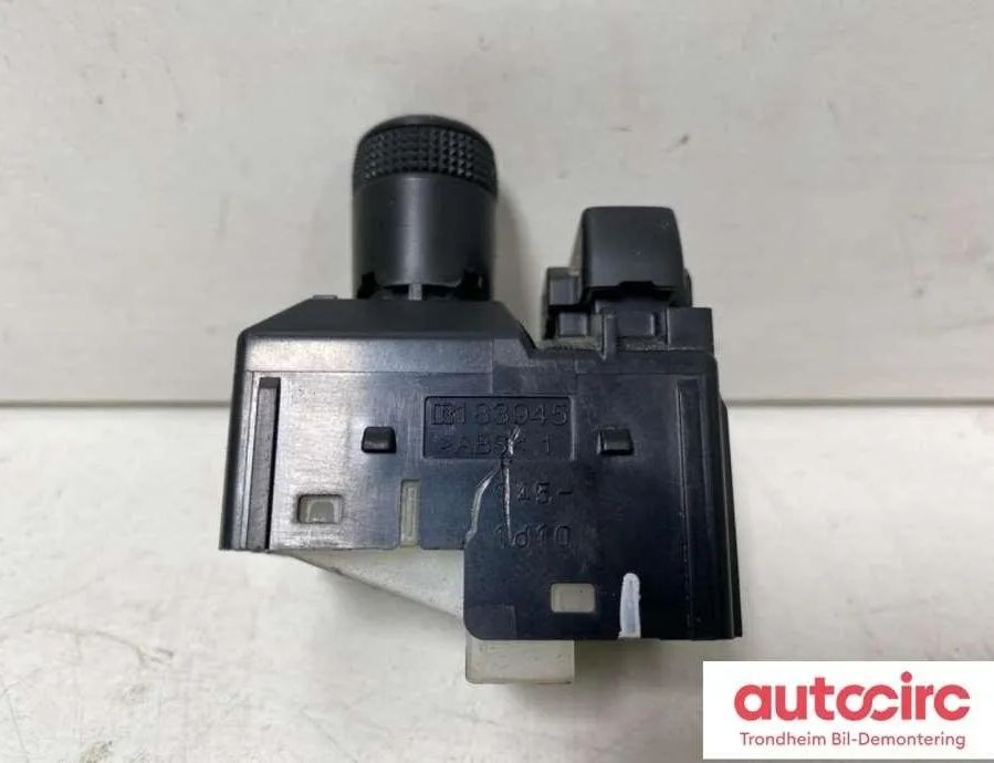 ISUZU D-Max 2 generation (2016-2024) Venstre bagskærm 30856346