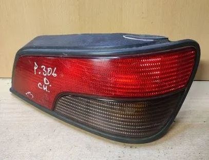 PEUGEOT 306 1 generation (1993-2002) Baglygte højre baglygte 91077 24419454