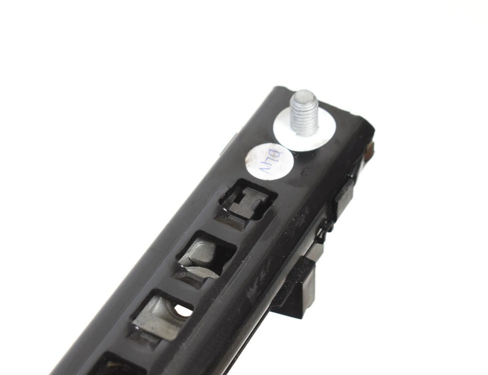 MERCEDES-BENZ C-Class W204/S204/C204 (2004-2015) Højre forreste sikkerhedssele højdejuster a2048600788 11449019