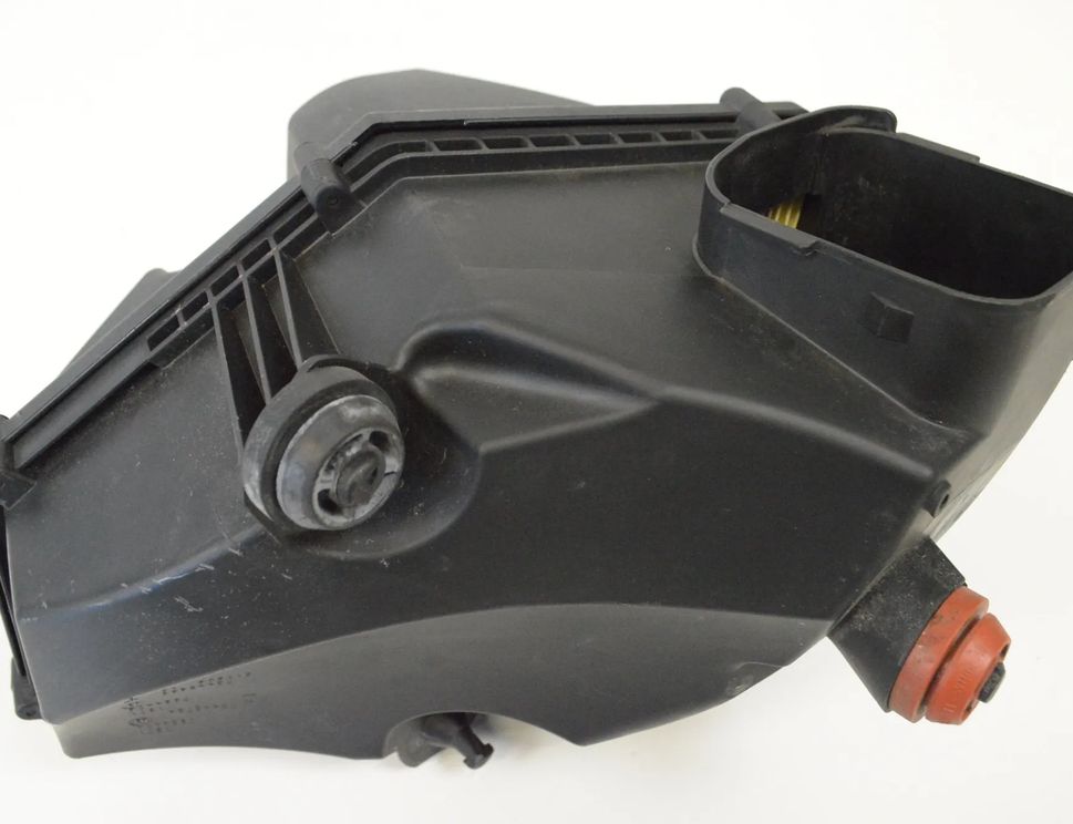 BMW 8 Series G14/G15/G16 (2018-2024) Luftfilterboks 13717934474,7934474 11536144