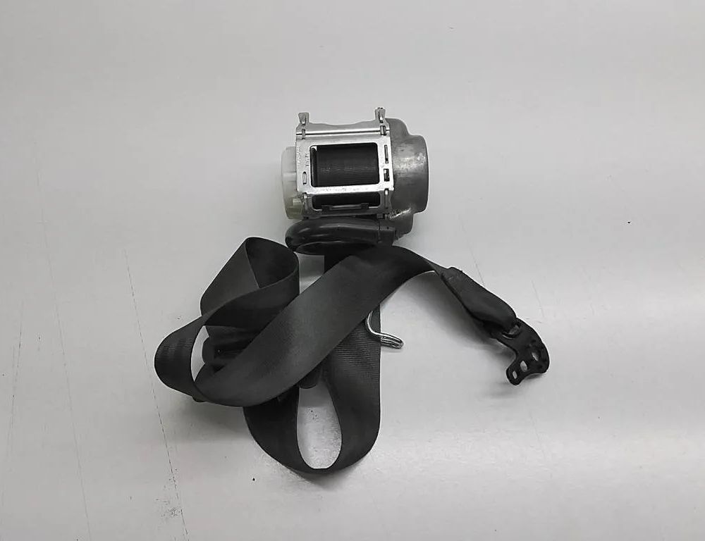 VOLKSWAGEN Tiguan 2 generation (2016-2024) Venstre forreste sikkerhedssele 13595177 31875207