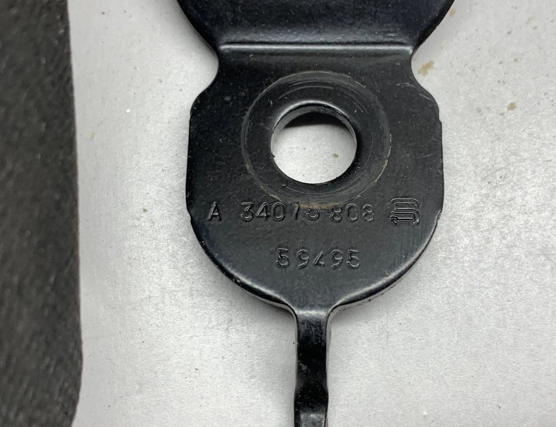 BMW 5 Series F10/F11 (2009-2017) Bagerste venstre sikkerhedssele 33061254 13828656