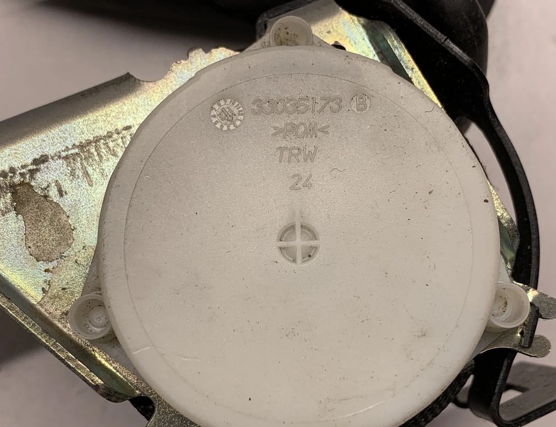 BMW 5 Series F10/F11 (2009-2017) Bagerste venstre sikkerhedssele 33061254 13828656