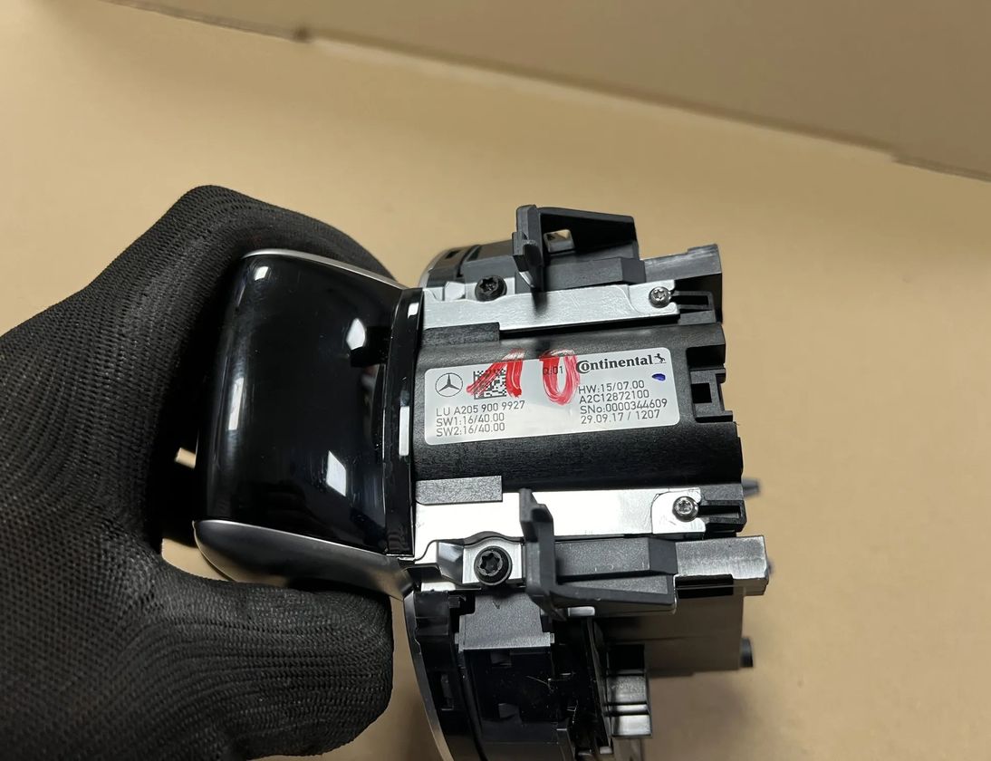 MERCEDES-BENZ C-Class W205/S205/C205 (2014-2023) A2059009927,A2059056507,A2059059306,A2059005915 27536739