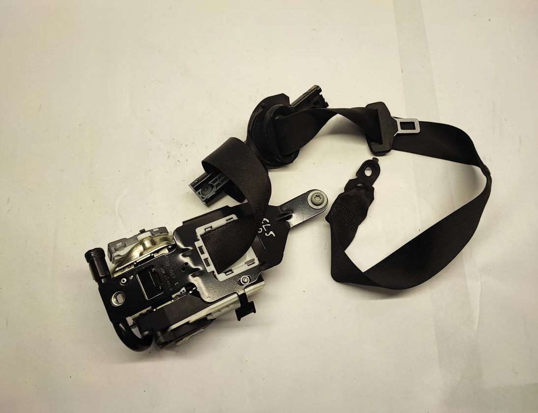 MERCEDES-BENZ CLS-Class C218/X218 (2011-2017) Forreste højre sikkerhedssele 621933200E,620048100 29023989