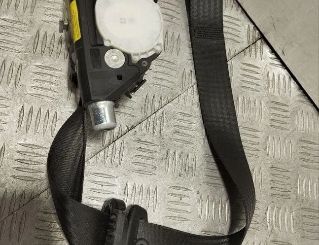 MASERATI GranTurismo 1 generation (2007-2020) Forreste højre sikkerhedssele 34157462A,33059634 23480956