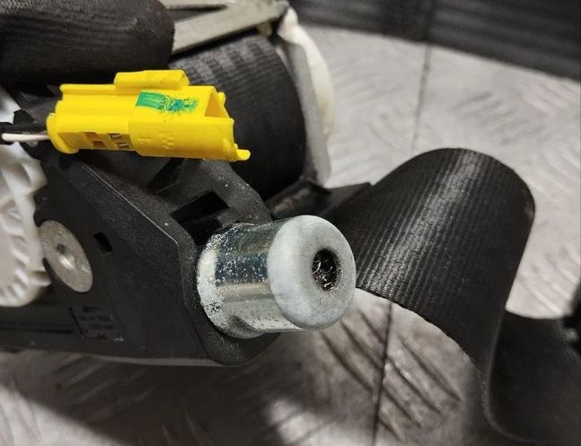 MASERATI GranTurismo 1 generation (2007-2020) Forreste højre sikkerhedssele 34157462A,33059634 23480956