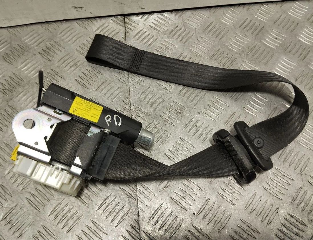 MASERATI GranTurismo 1 generation (2007-2020) Forreste højre sikkerhedssele 34157462A,33059634 23480956