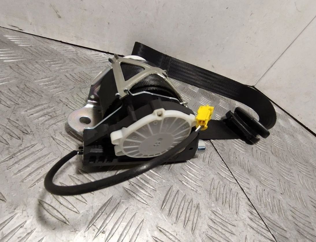 MASERATI GranTurismo 1 generation (2007-2020) Forreste højre sikkerhedssele 34157462A,33059634 23480956