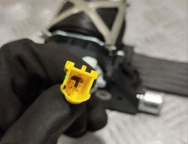 MASERATI GranTurismo 1 generation (2007-2020) Forreste højre sikkerhedssele 34157462A,33059634 23480956