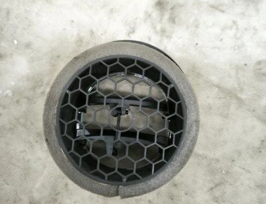 RENAULT Captur 1 generation (2013-2019) Gitter 687608143R 29957194