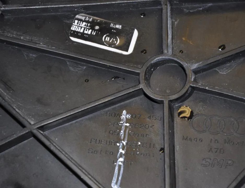 AUDI Q5 FY (2016-2024) Bageste venstre kofangerbeslag 80A807453,LEFT 32844341