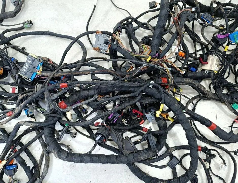 MASERATI GranTurismo 1 generation (2007-2020) Andre ledninger lom 0013659979,233922,233920,242185,21851125A,620204 33040772