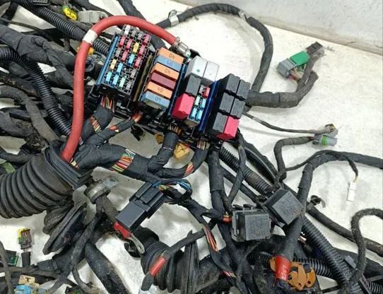 MASERATI GranTurismo 1 generation (2007-2020) Andre ledninger lom 0013659979,233922,233920,242185,21851125A,620204 33040772