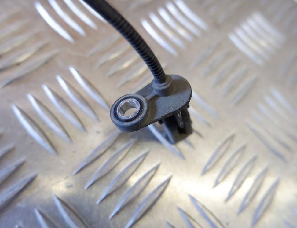 BMW 5 Series G30/G31 (2016-2023) ABS-sensor forreste venstre 6874632 15152196