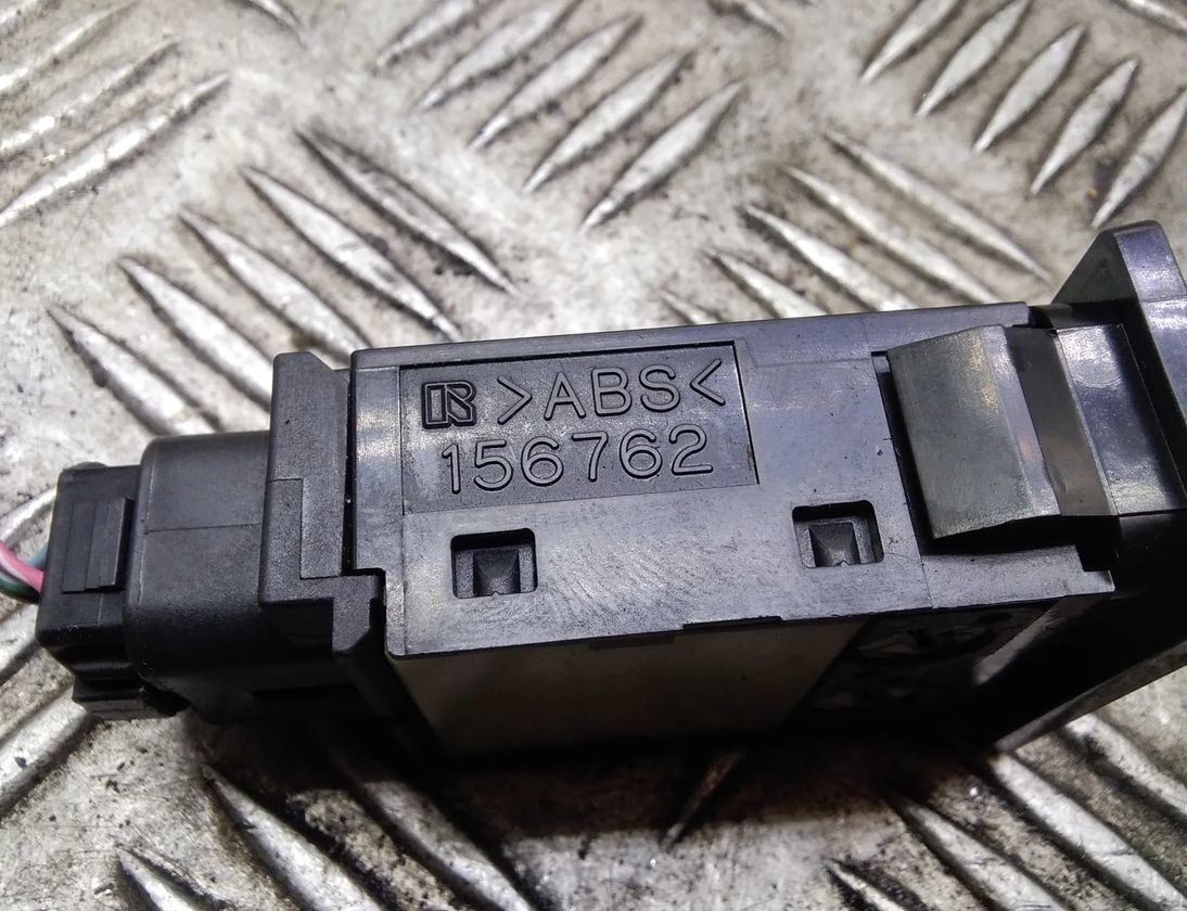 TOYOTA Avensis 2 generation (2002-2009) Afbrydere 156762 17777413