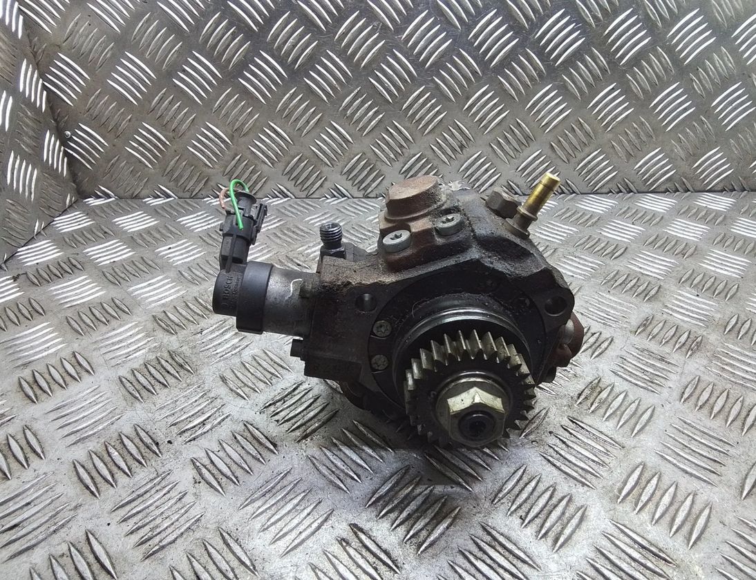 NISSAN Qashqai 1 generation (2007-2014) Højtryksbrændstofpumpe h8200690744,8200690744,0445010170,8200804288 27818989