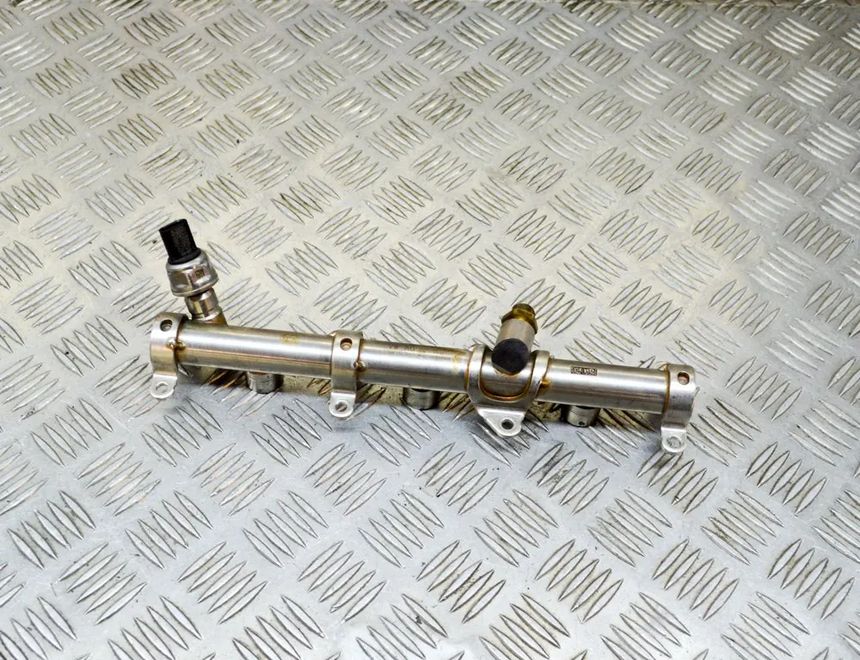 AUDI A5 Sportback F5 (2016-2024) Højre side brændstofskinne 110R-010096,06L906054C,06M133316L,67R-010314 13146655