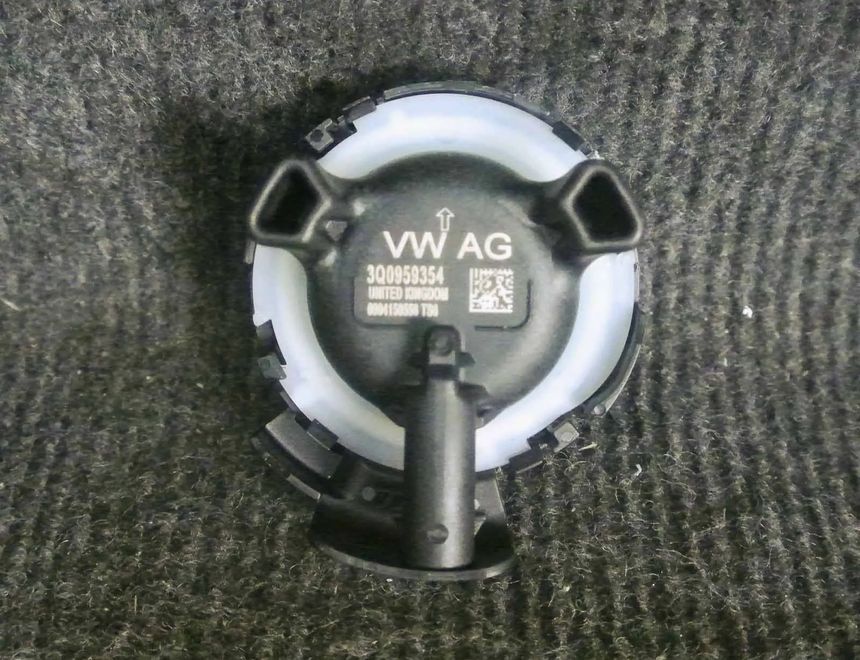VOLKSWAGEN Passat B8 (2014-2023) Højre side stødsensor 3Q0959354 1608668