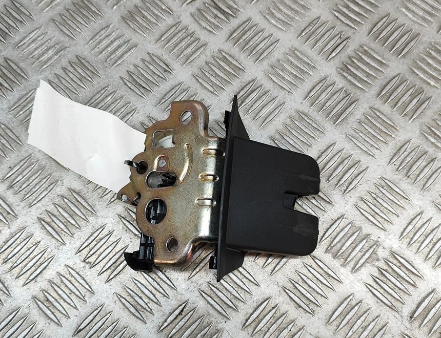 AUDI Q3 8U (2011-2020) Bagklaps bagklaplås 8R0827505A 21655317