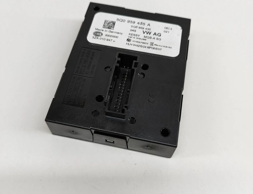 VOLKSWAGEN Golf 7 generation (2012-2024) Nøglefri kontrolenhed 5Q0959435A,5Q0959435,5ZA010947,5ZA010947-01 22445043