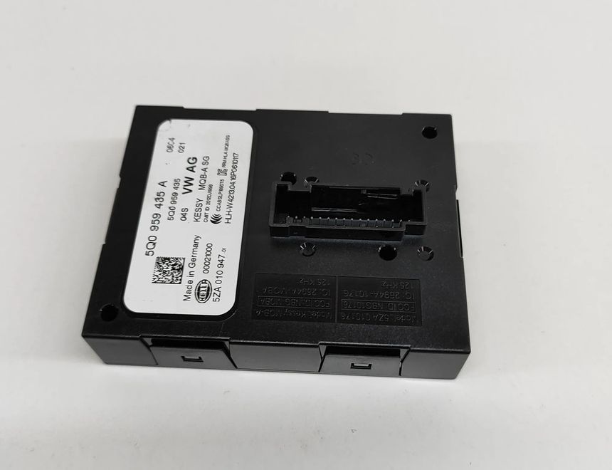 VOLKSWAGEN Golf 7 generation (2012-2024) Nøglefri kontrolenhed 5Q0959435A,5Q0959435,5ZA010947,5ZA010947-01 22445043