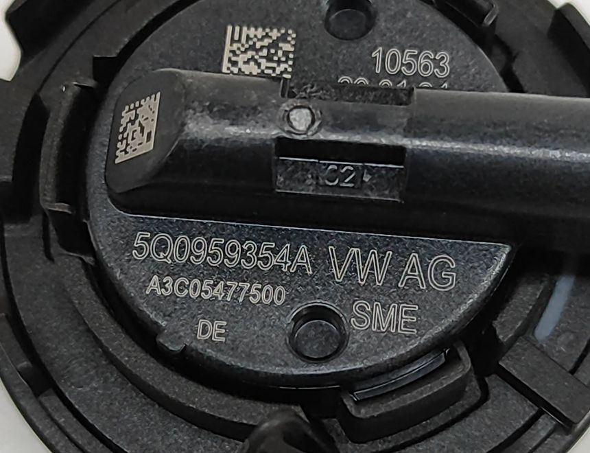 VOLKSWAGEN Tiguan 2 generation (2016-2024) Venstre side stødsensor 5Q0959354A,A3C05477500 28277505