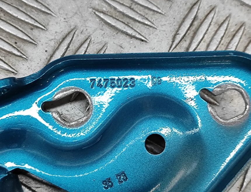 BMW 2 Series F44 (2019-2023) Venstre side bagklaps hængsel 7475023 29581031