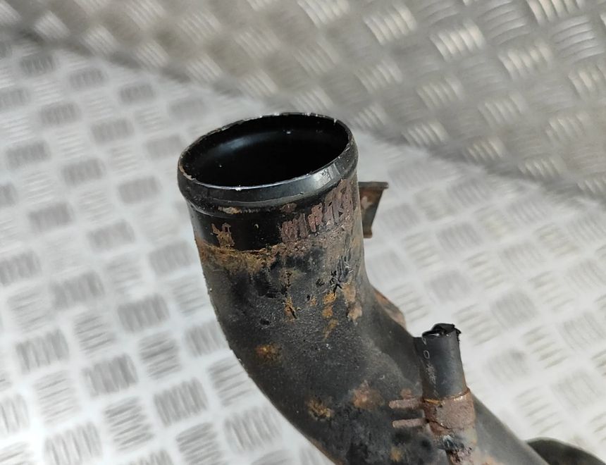 NISSAN 300ZX Z32 (1990-1995) Venstre side intercoolerslange 14460-40P16 30754391