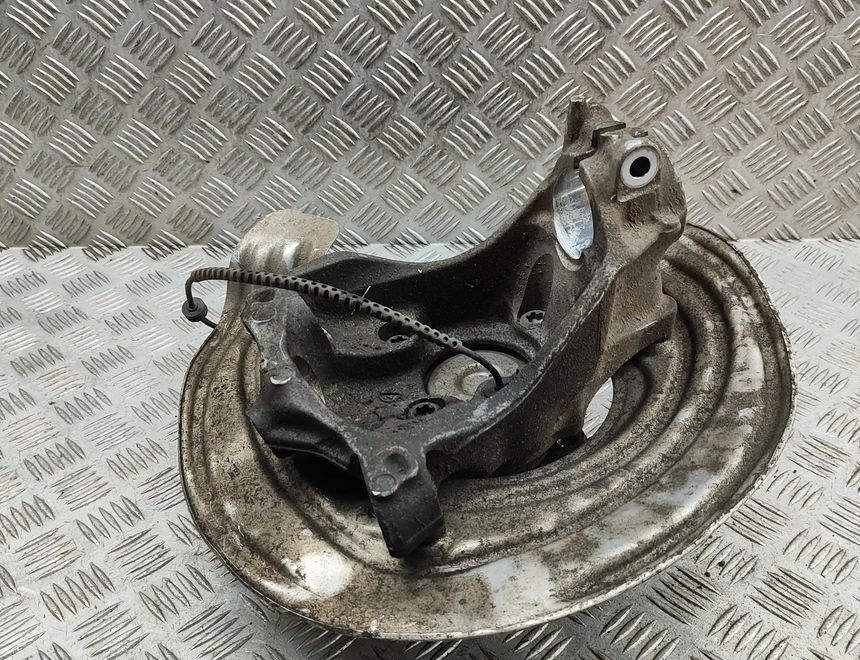 BMW 3 Series G20/G21/G28 (2018-2024) Forreste venstre hjulnav 6878609 31036693