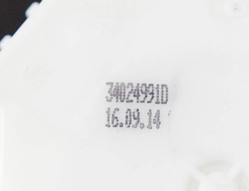 VOLVO XC60 1 generation (2008-2017) Højre bagerste sikkerhedssele 34024991D 3109187