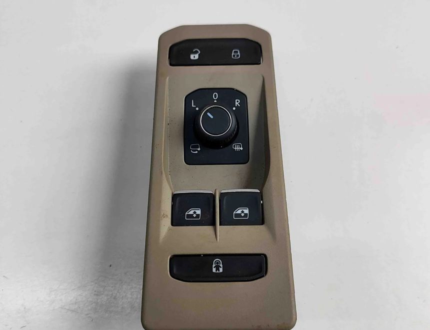 VOLKSWAGEN Multivan T7 (2021-2024) Forreste højre dør vindueskontakt 7T0867255C,7LA959858A,3G0959565C 32581284