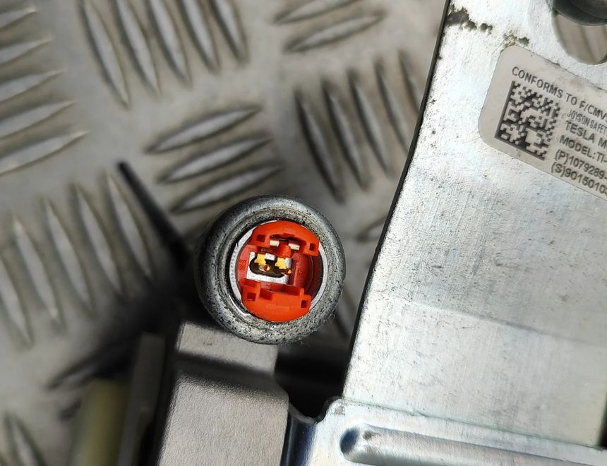 TESLA Model S 1 generation (2012-2024) Forreste højre sikkerhedssele 1079289-03-B 32993612