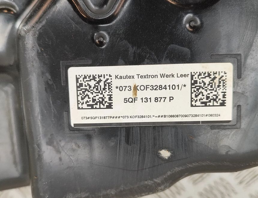 AUDI Q3 Sportback F3 (2019-2024) AdBlue Tank 5QF131877P,5Q0131969G,0444040074 33040129