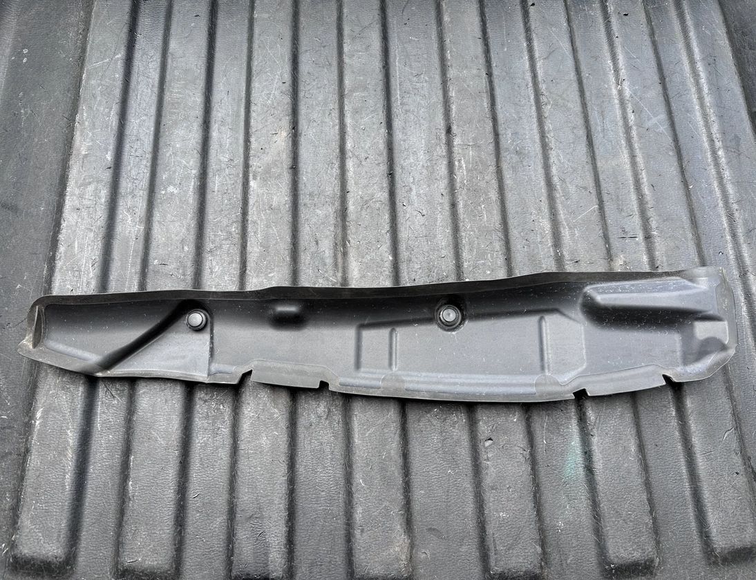 AUDI A4 B9/8W (2015-2024) Vinge færdiggørelse 8W0821112A,8W0821112,RIGHT 31041696