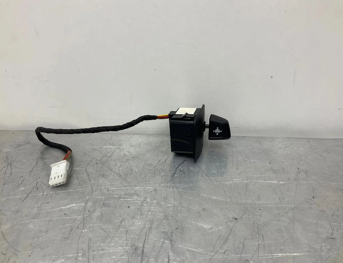 BMW 5 Series F10/F11 (2009-2017) Ratjusteringskontakt 9188877 23525445