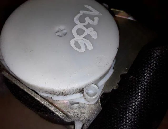 BMW X3 E83 (2003-2010) Bagerste venstre sikkerhedssele 33035173B 25531485