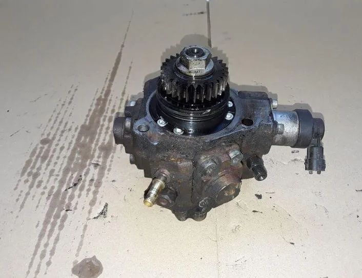 NISSAN X-Trail T31 (2007-2014) Brændstofpumpe 8200690744,0445010170,8200679828 25540672