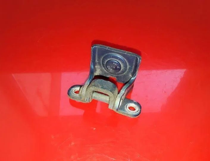 SKODA Octavia 3 generation (2013-2020) Venstre side bagklaps hængsel 5G6827301 25545501