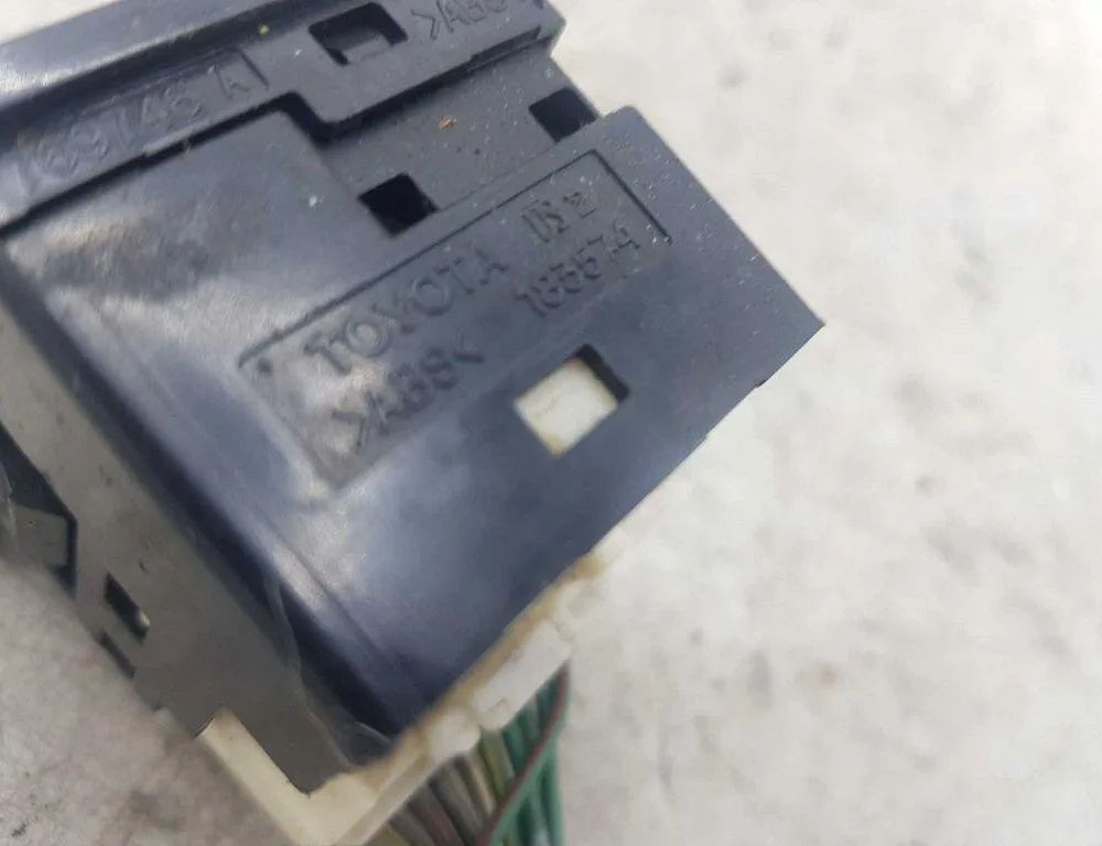 TOYOTA Previa 2 generation (2000-2006) Kontakt til spejljustering 183574 30355030