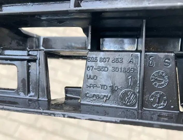 VOLKSWAGEN Variant VII TDI (2014-2024) Bageste venstre kofangerbeslag 5G6807863,5G6807863A,0755D301869 27226544