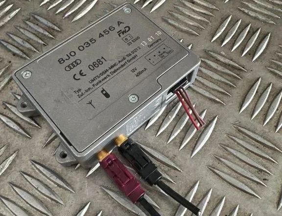 AUDI Q5 8R (2008-2017) Bootlid-antenneforstærker 8j0035456a 31363250